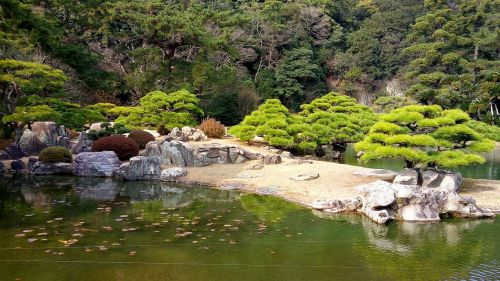 ritsurin garden shikoku japan