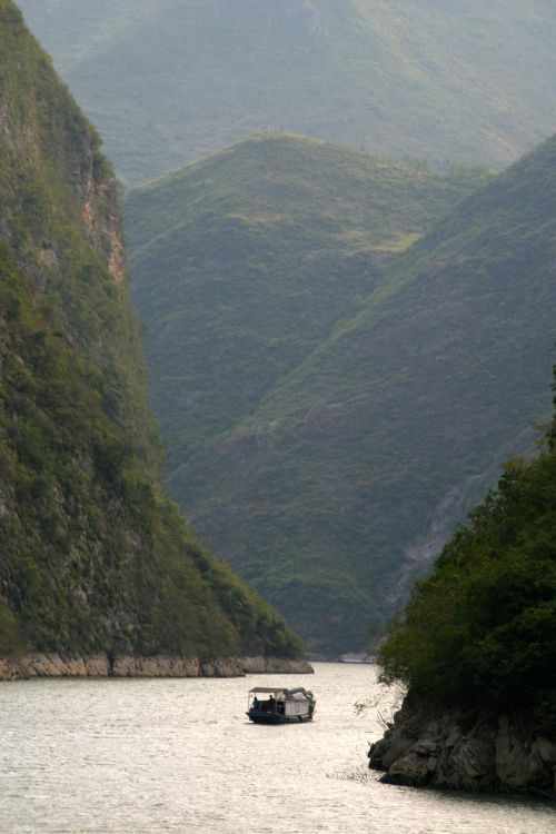 yangtze river jiujiang gorge