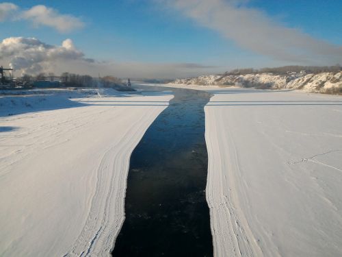 river winter tom