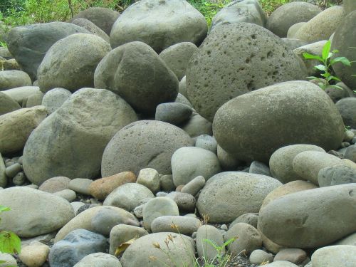 river rocks boulders