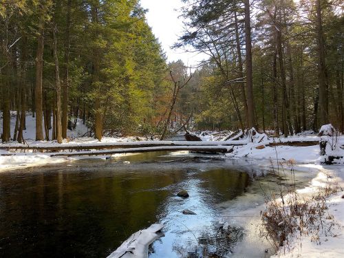 river winter snow