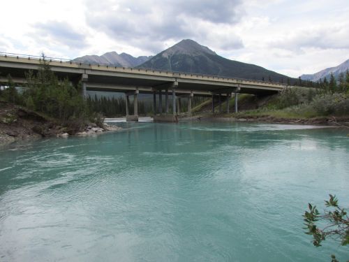 river canada mountain