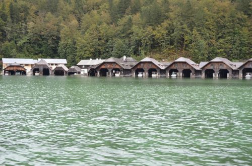 river boats dock