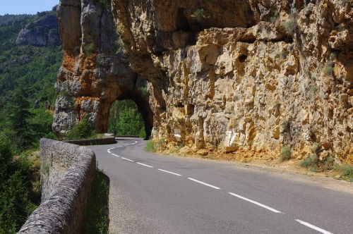 road gorges summer