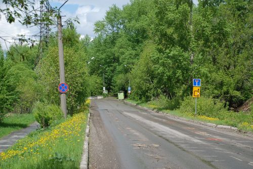 road highway road sign