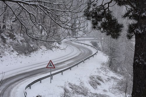 road  landscape  snow