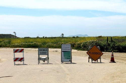 road  closed  california