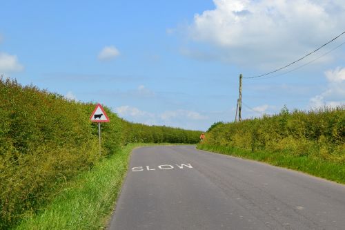 road slowly line