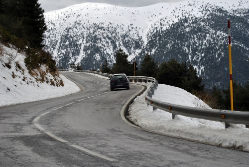 road snow curve