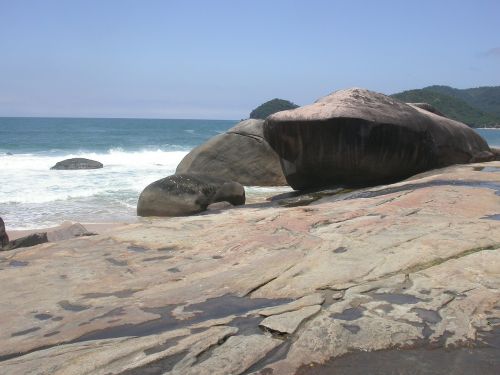 rock beach stones