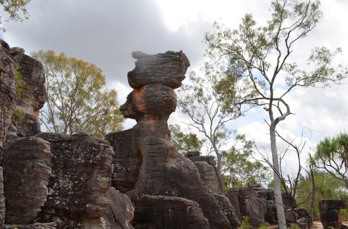 rock outcrops australia
