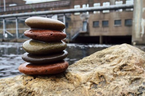 rock balance zen