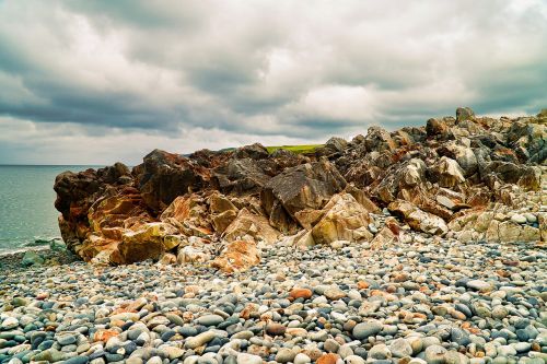 rock beach pebbles