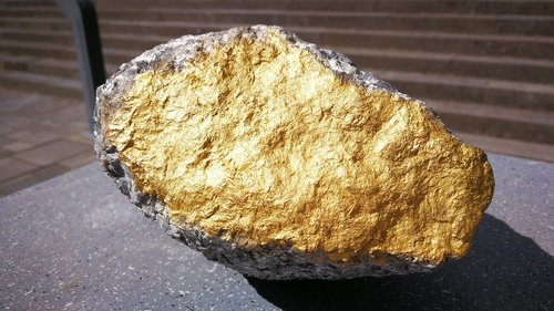 rock  gold nugget  sculpture