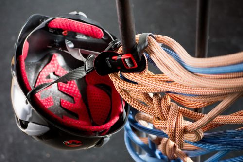 rock climbing helmet rope