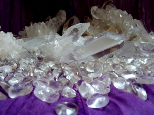 rock crystal clear to white gem top