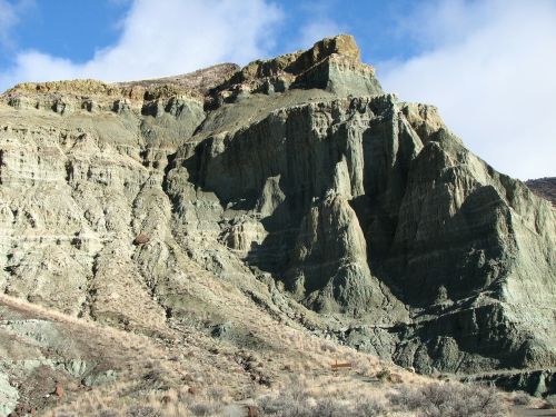 rock formation john day fossil beds