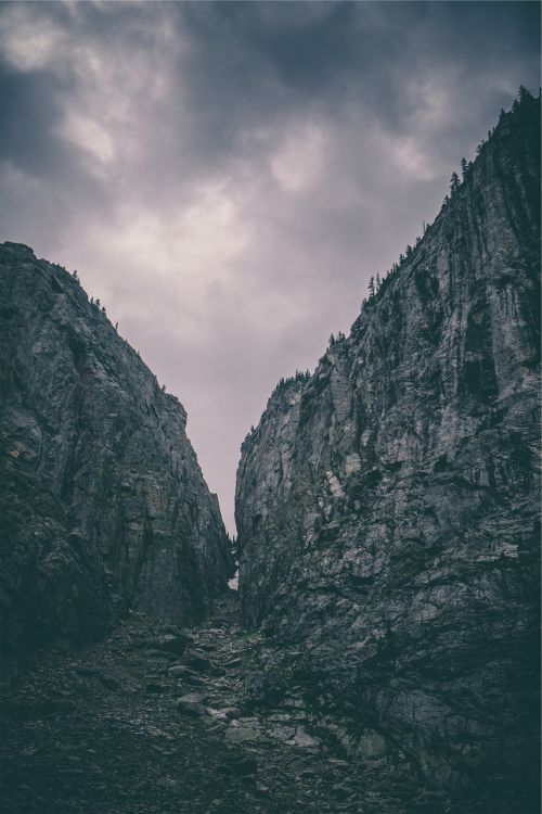 rocks cliffs mountains