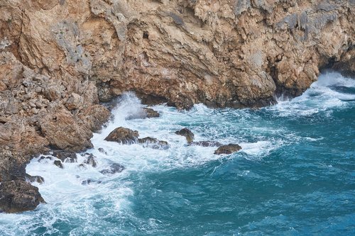 rocks  waves  wind