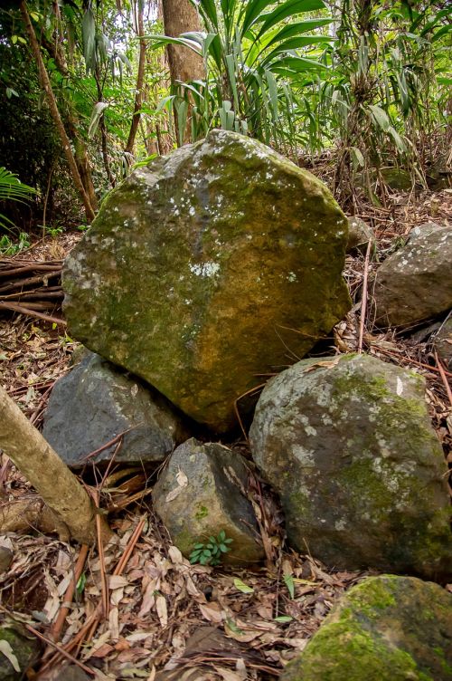 rocks boulders basalt
