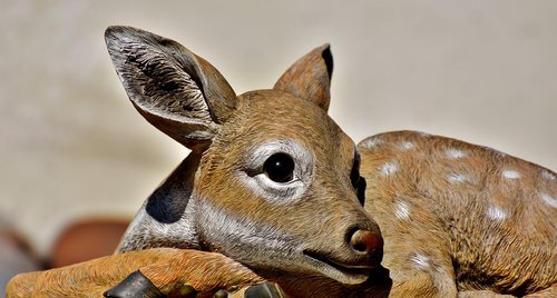 roe deer  kitz  figure