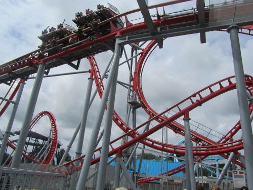 roller coster fun theme park