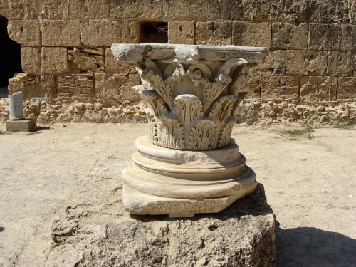 roman ruins architecture pillar