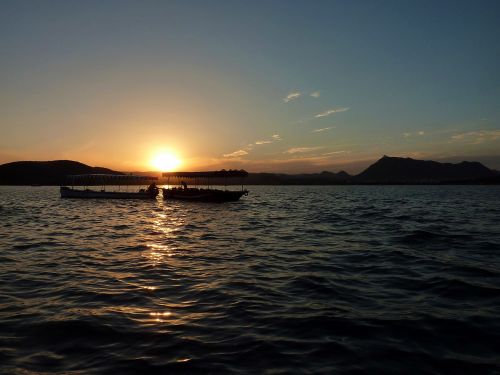 romance sunset lake