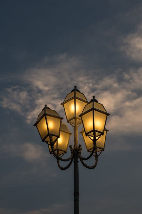 romantic street lights