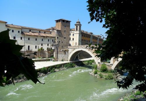 rome tiber island river