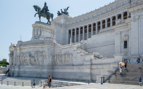 rome monument to vittorio emanuele ii the altar of the fatherland