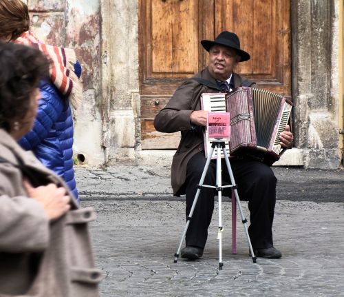 rome street musician italy