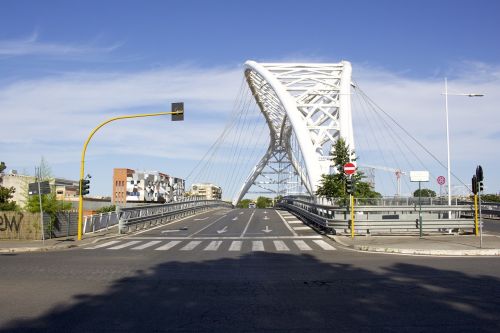 rome italy bridge