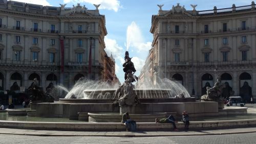 rome italy fountain