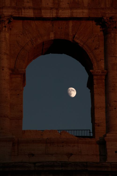 rome colosseum moon