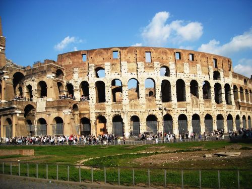 rome italy colosseum