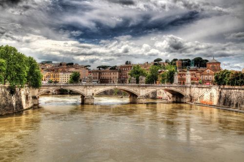 rome tiber bridge