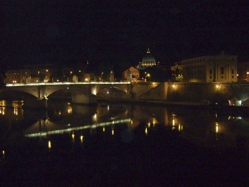 rome night river