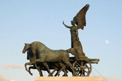 rome vittorio emanuele monument statue