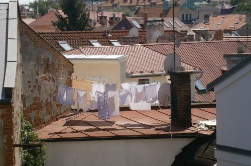 roof clothes old house