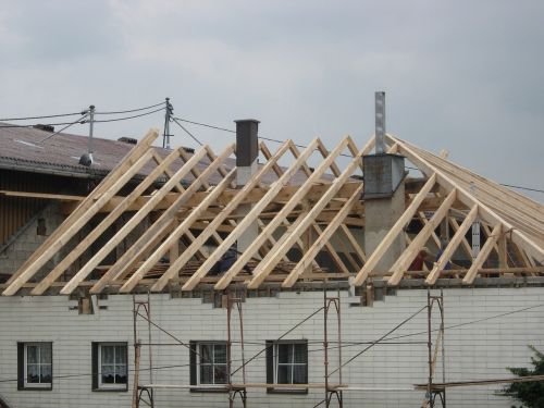 roof truss build site