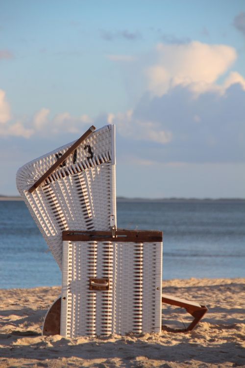 roofed wicker beach chair beach chair sylt