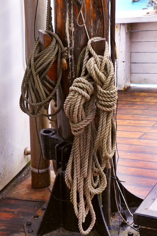 rope knot nautical