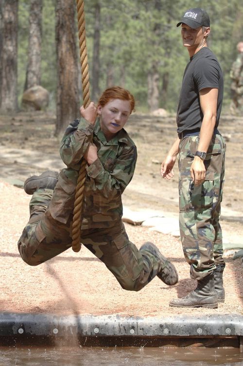 rope soldier swing