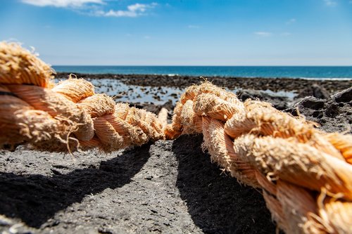 ropes  rock  sea