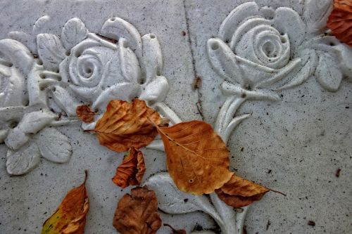 rose stone rose ornament