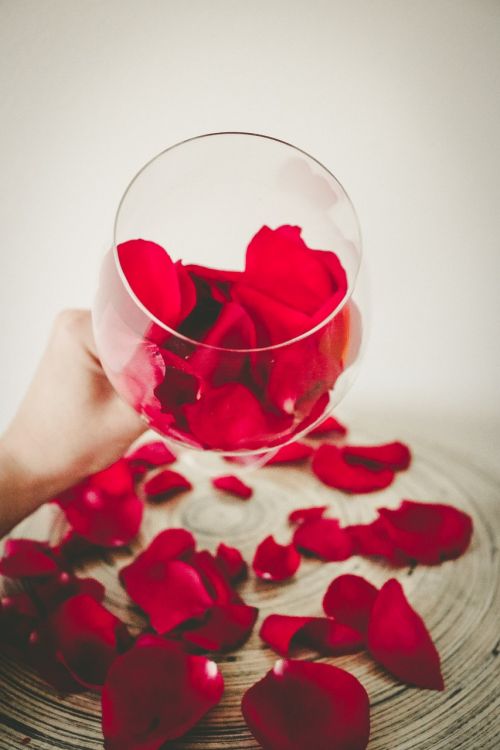 rose petals wine