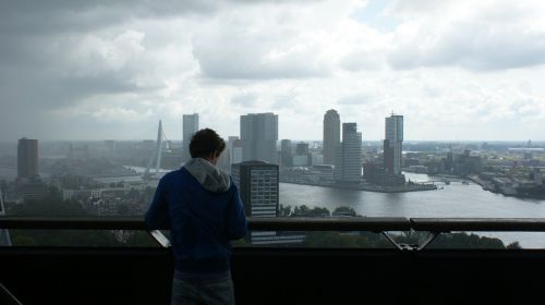 rotterdam boy skyline