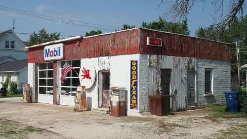 route 66 illinois petrol stations