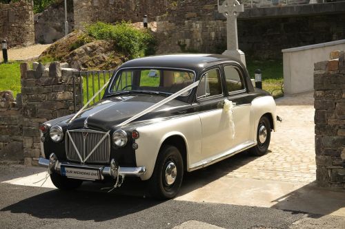 rover wedding car